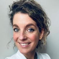 Pasfoto Heleen Snijders