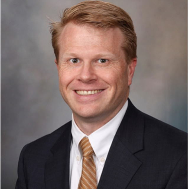 Pasfoto Professor Dr. Tait Shanafelt